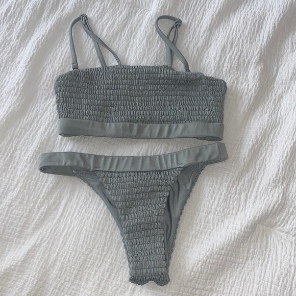 bikini - Picture 1 of 1